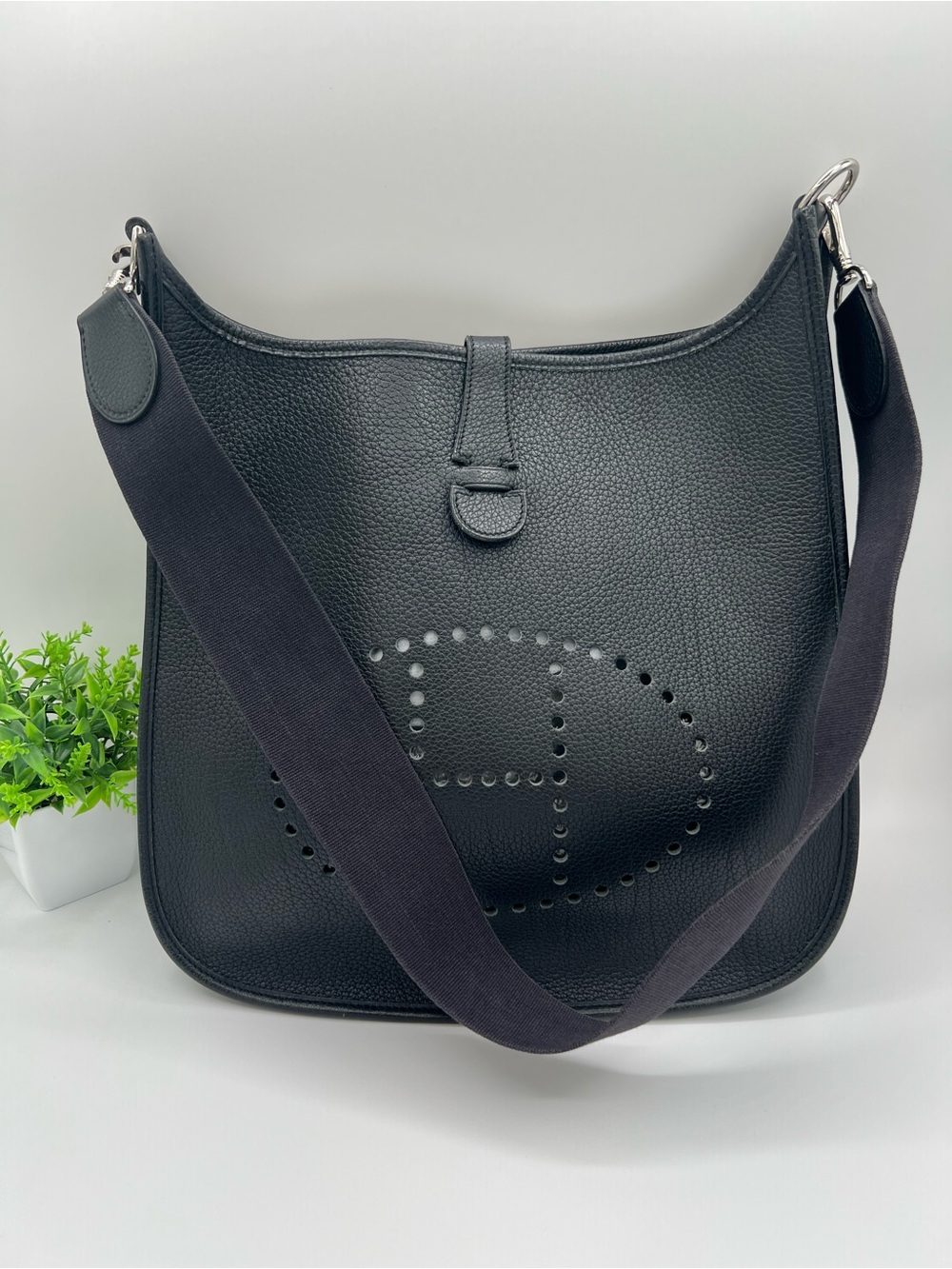 Hermes Evelyn GM shoulder bag black🔥😍